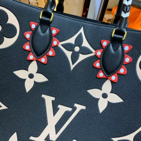 LOUIS VUITTON CRAFTY ONTHEGO GM