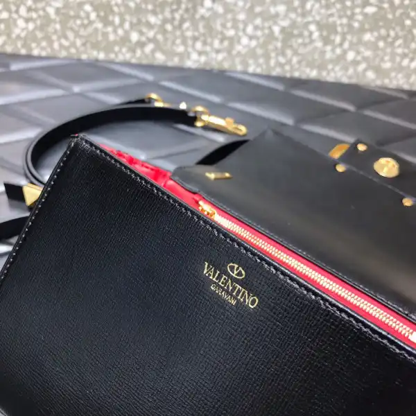 Valentino STUD SIGN SHOULDER BAG