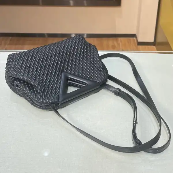 Bagsoffer BOTTEGA VENETA POINT