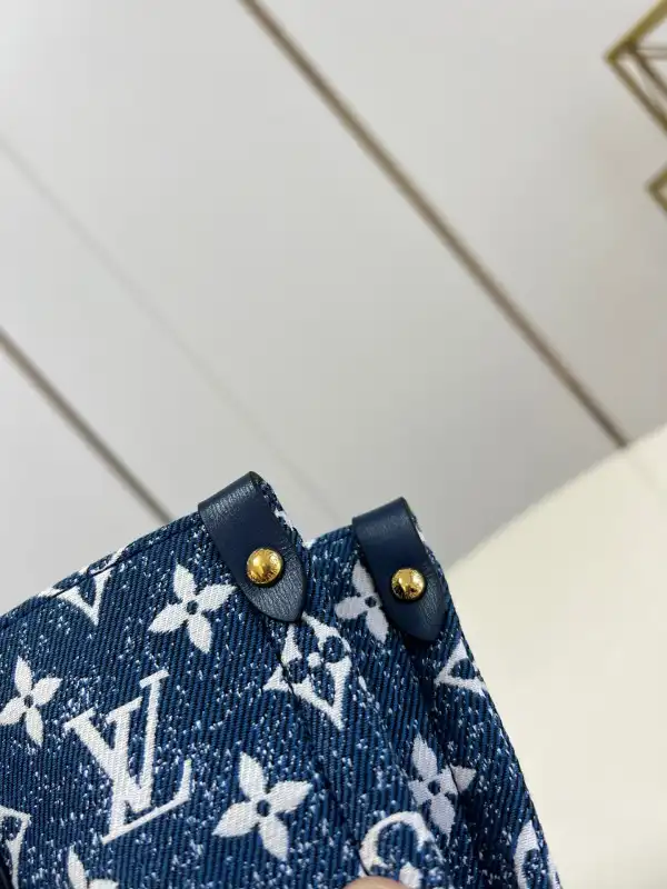 AAA Pruses Bags LOUIS VUITTON ONTHEGO MM