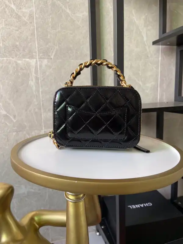 CHANEL SMALL VANITY CASE