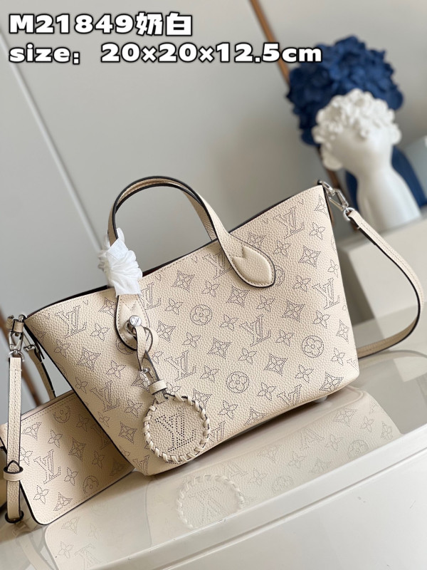 HOT SALE LOUIS VUITTON BLOSSOM PM