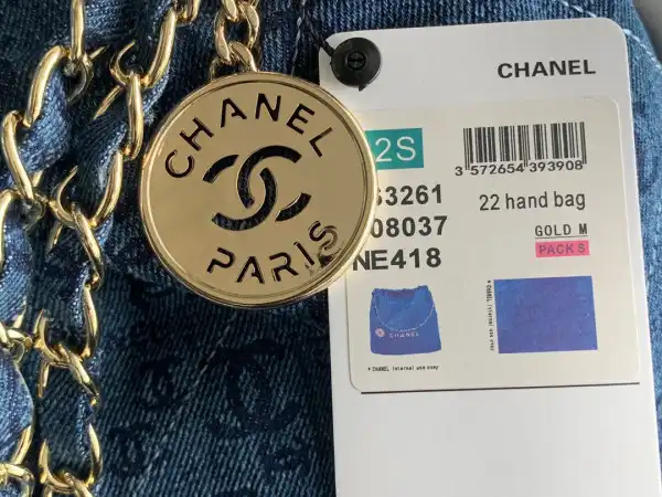 CHANEL 22 HANDBAG