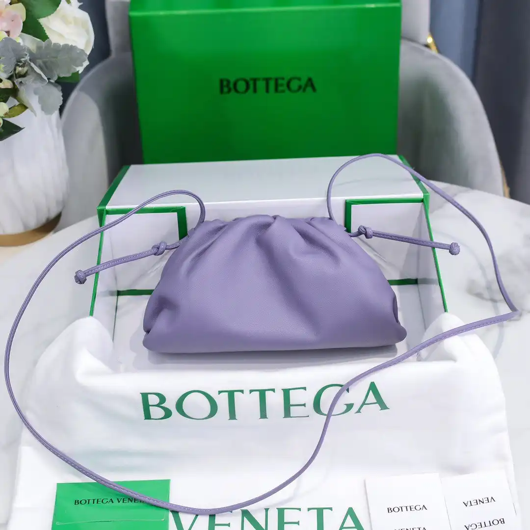 BOTTEGA VENETA MINI POUCH