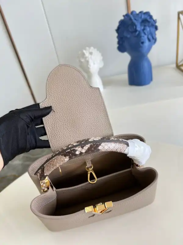 Cheap Authentic Cheap LOUIS VUITTON CAPUCINES BB