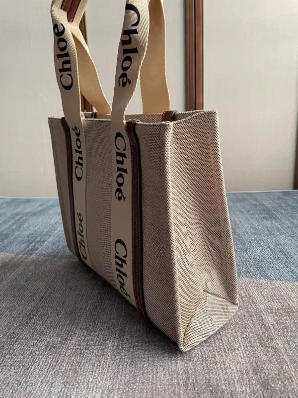 Bagsoffer CHLOÉ MEDIUM WOODY TOTE BAG