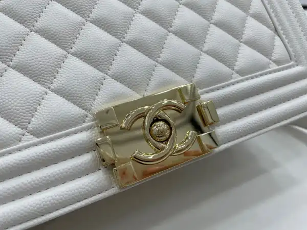 First bag ru CHANEL BOY BAG