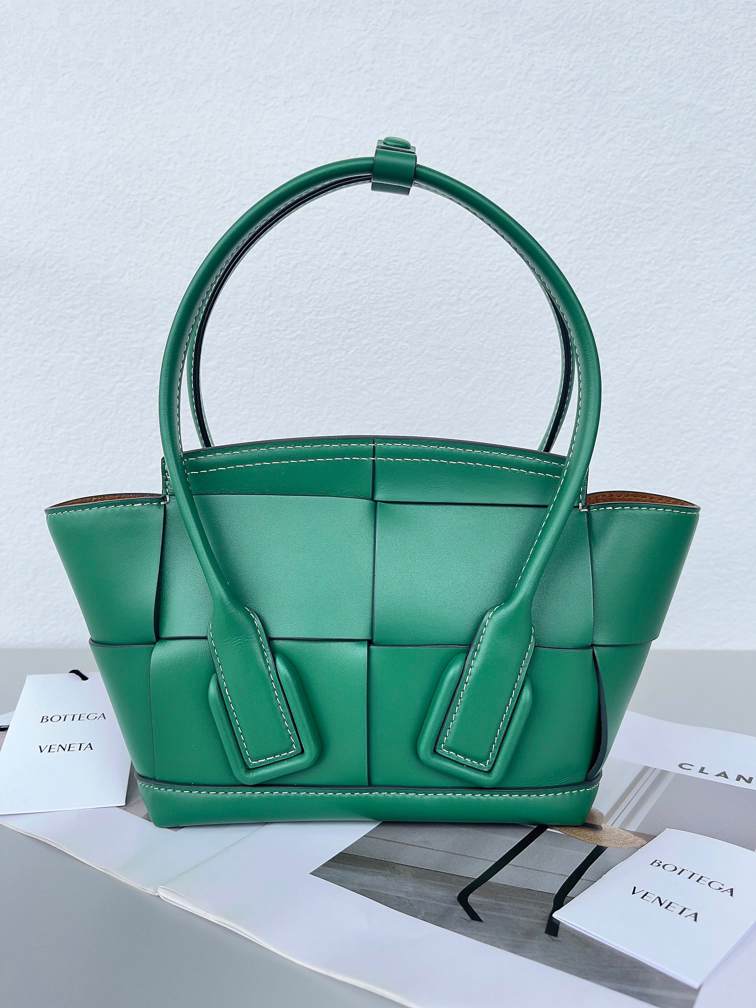 HOT SALE BOTTEGA VENETA MINI ARCO