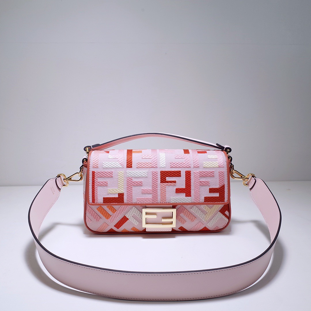 HOT SALE FENDI BAGUETTE