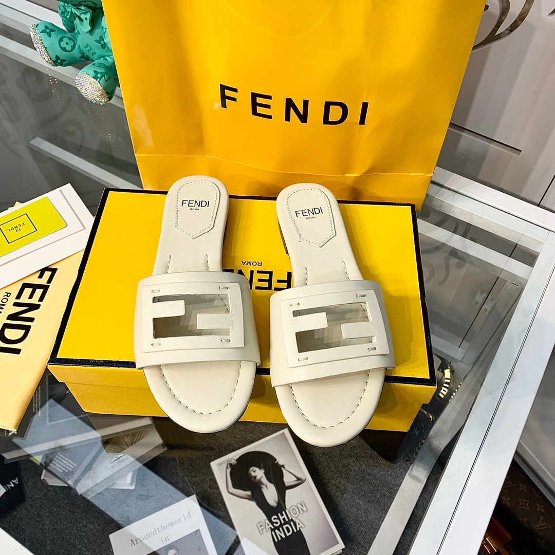 HOT SALE Fendi Signature