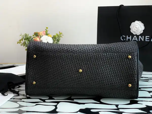 First bag ru CHANEL LARGE SHOPPING BAG