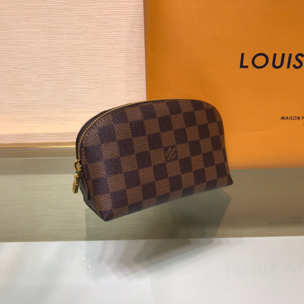 [FREE SHIPPING] LOUIS VUITTON COSMETIC POUCH