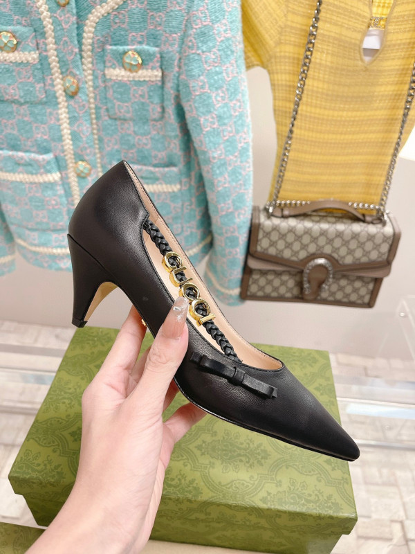 [FREE SHIPPING] GUCCI Women's pump with 'GUCCI'