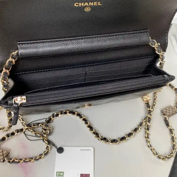 CHANEL CHAIN WALLET