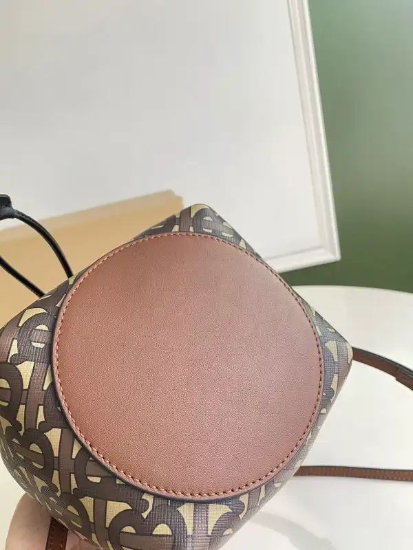 BURBERRY Bucket Bag