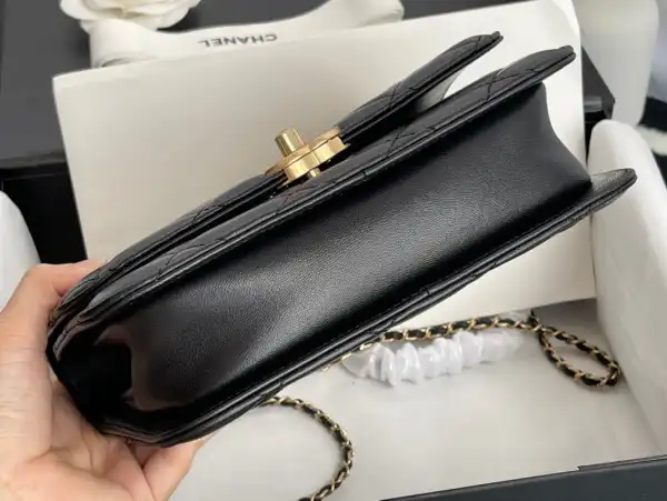 First bag ru CHANEL MINI FLAP BAG