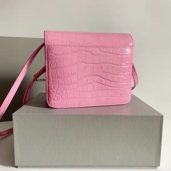 First bag ru BALENCIAGA WOMEN'S B