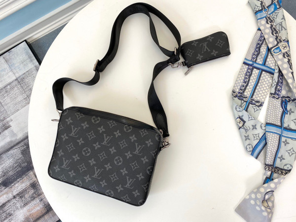 [FREE SHIPPING] LOUIS VUITTON DISTRICT