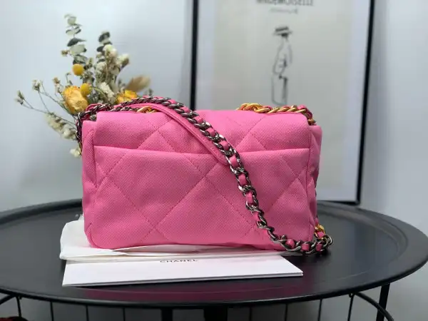 CHANEL 19 FLAP BAG