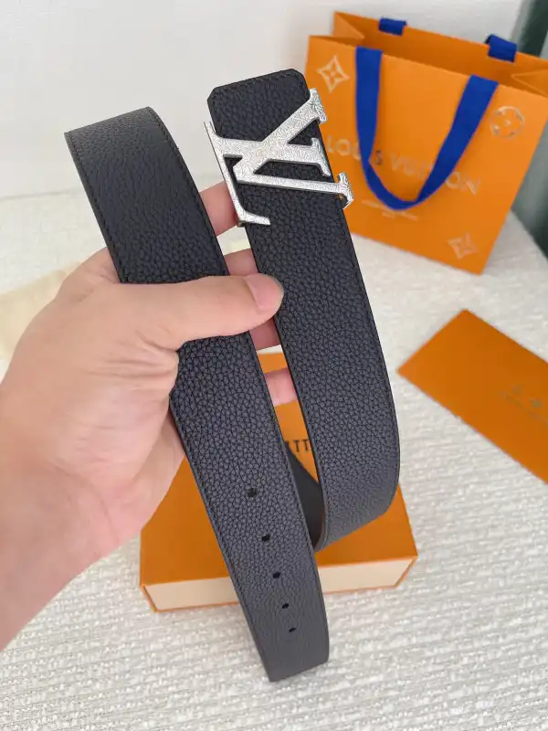 Yupoo bagsoffer LOUIS VUITTON BELT