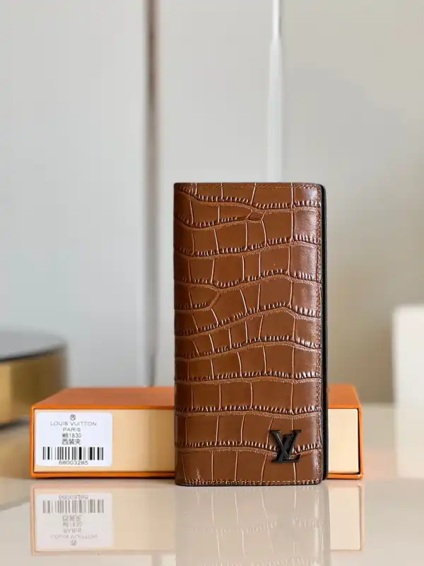 LOUIS VUITTON BRAZZA WALLET