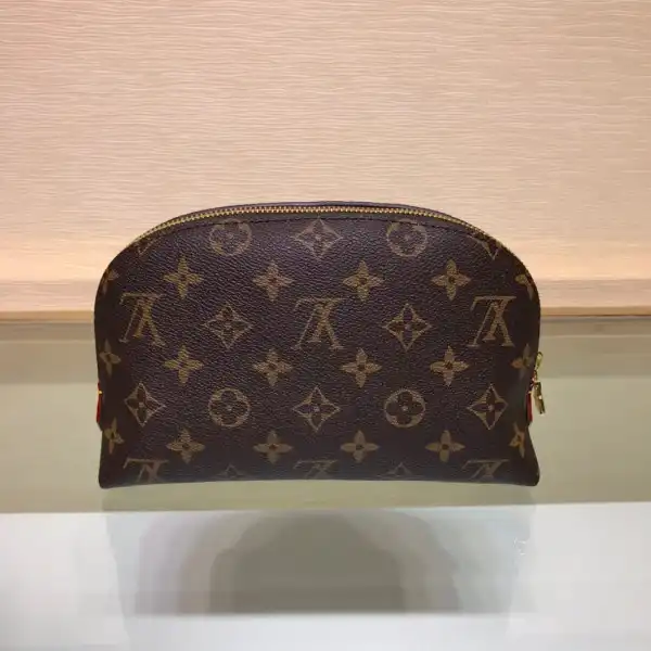 LOUIS VUITTON COSMETIC POUCH GM