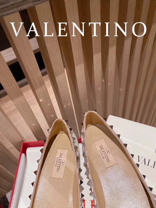 HOT SALE VALENTINO ROCKSTUD FLAT