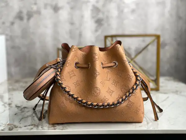 Affordable LOUIS VUITTON BELLA