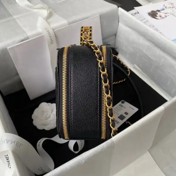 CHANEL VANITY CASE