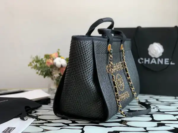 First bag ru CHANEL LARGE SHOPPING BAG