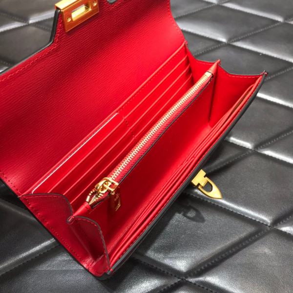 HOT SALE VALENTINO ROCKSTUD WALLET