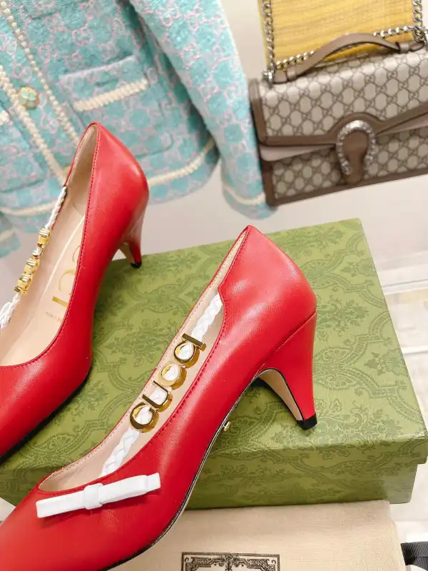 Frstbag ru GUCCI Women's pump with 'GUCCI'