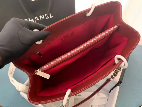 CHANEL TOTE BAG