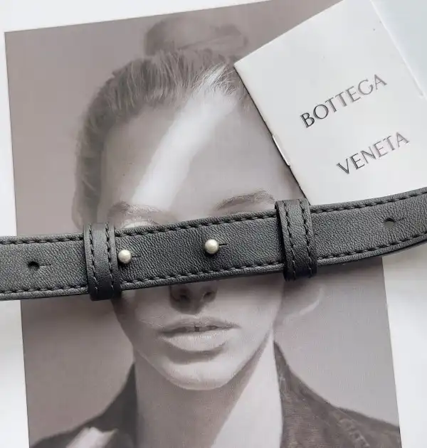 BOTTEGA VENETA Candy mini Cassette-12*8*4cm