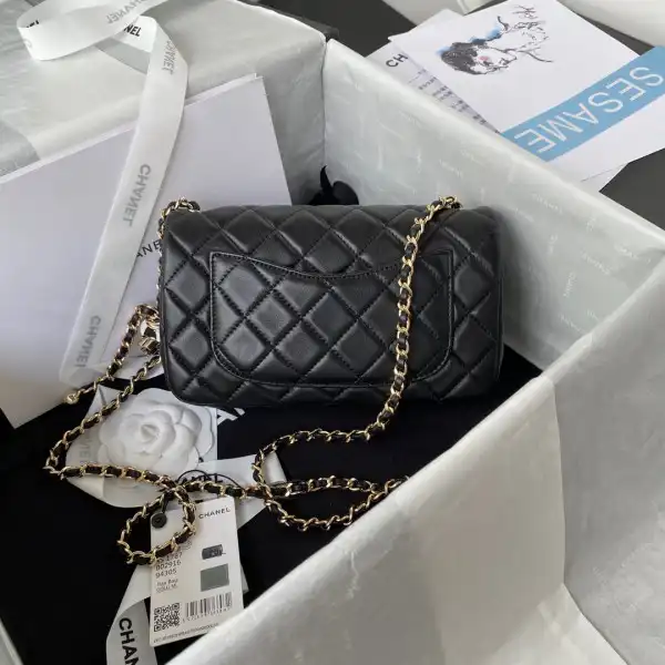 First bag ru CHANEL FLAP BAG