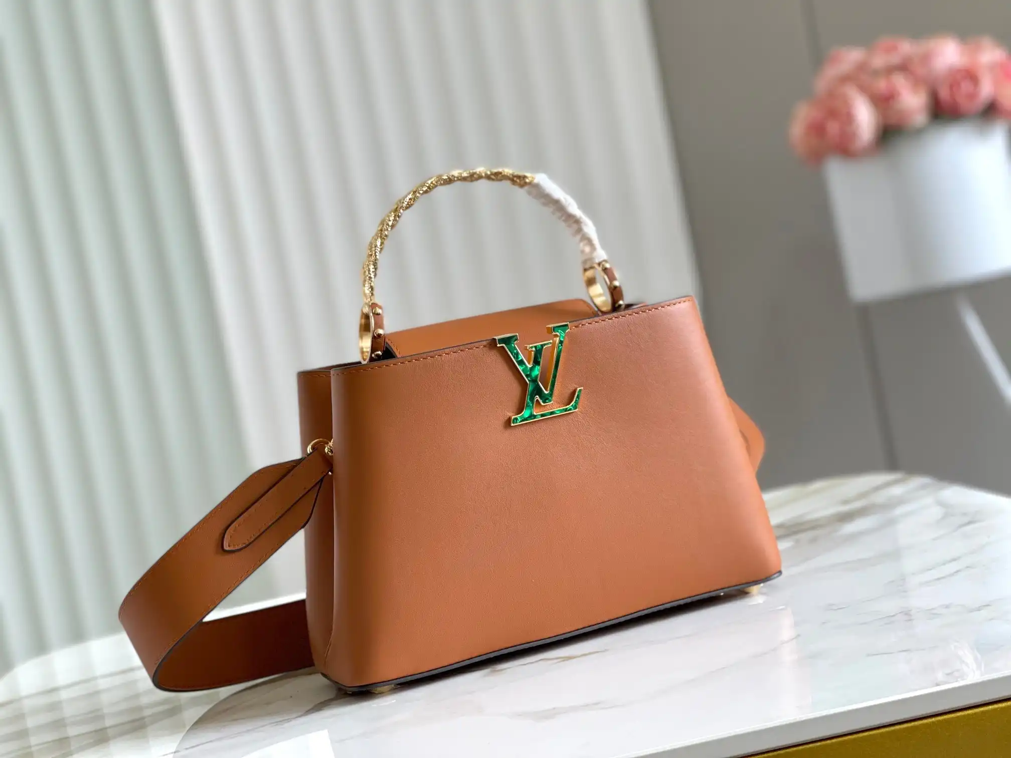 Affordable LOUIS VUITTON CAPUCINES BB