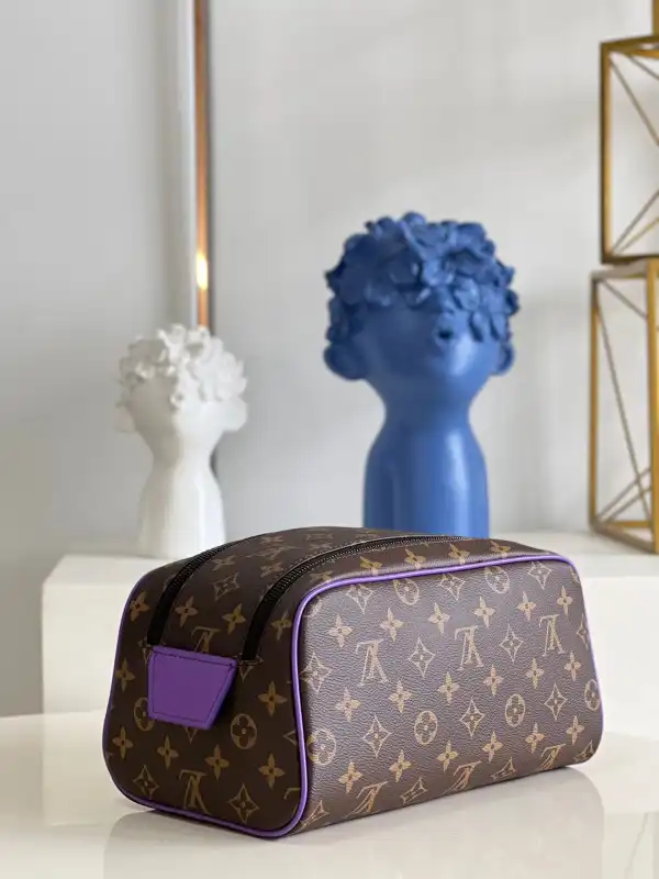 Aaa replica bags LOUIS VUITTON DOPP KIT TOILET POUCH