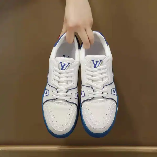 LOUIS VUITTON TRAINER SNEAKER