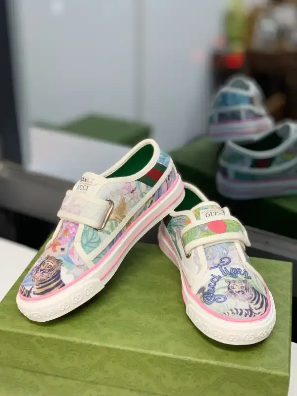 Yupoo bagsoffer GUCCI Tennis 1977 sneaker