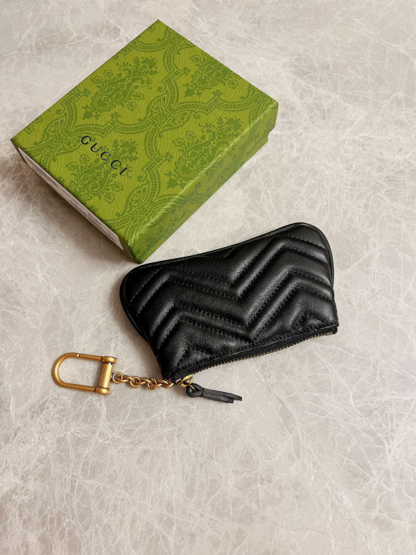 HOT SALE Gucci GG Marmont matelassé key case