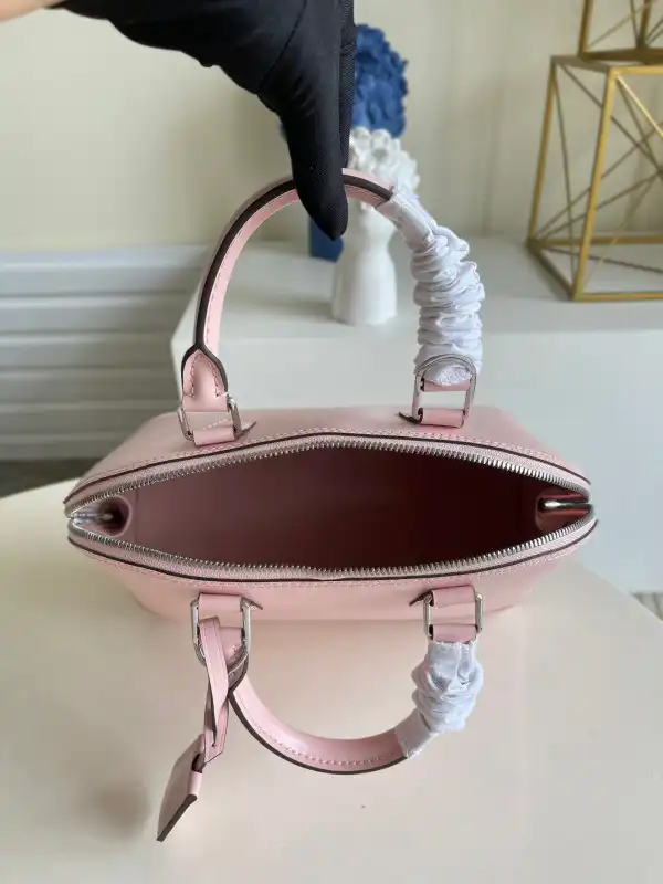 First bag ru LOUIS VUITTON ALMA PM