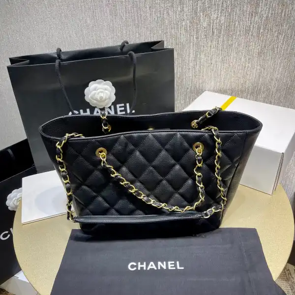 CHANEL SHOPPING BAG