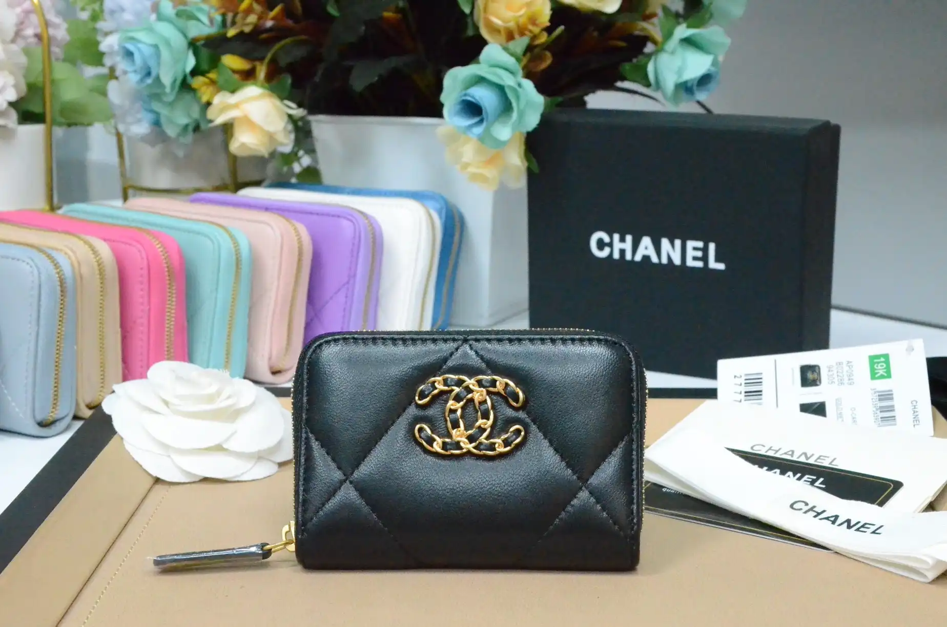 CHANEL 19 ZIPPED COIN PURSE