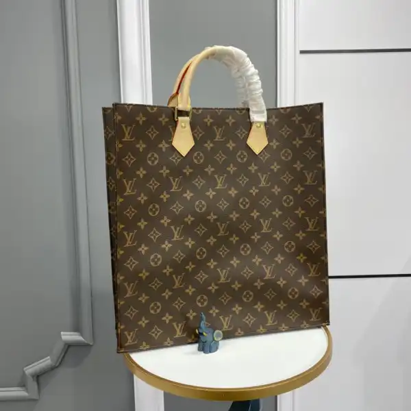 First bag ru LOUIS VUITTON SAC PLAT