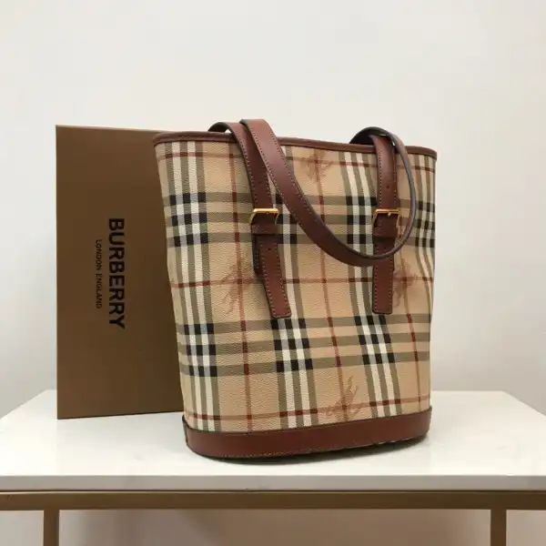 Bagsoffer BURBERRY Tote Bag