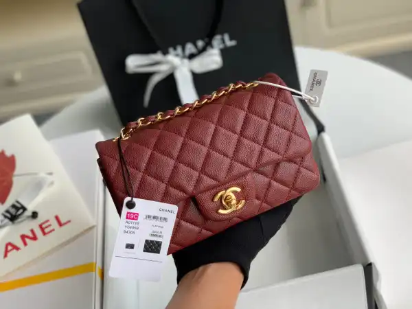 CHANEL FLAP BAG 20CM