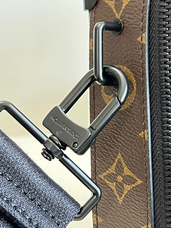 [FREE SHIPPING] LOUIS VUITTON HANDLE SOFT TRUNK