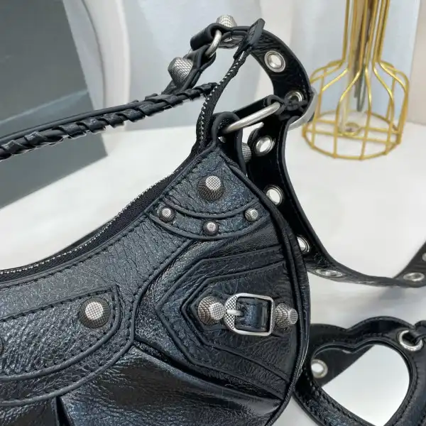 First bag ru BALENCIAGA WOMEN'S LE CAGOLE XS SHOULDER BAG