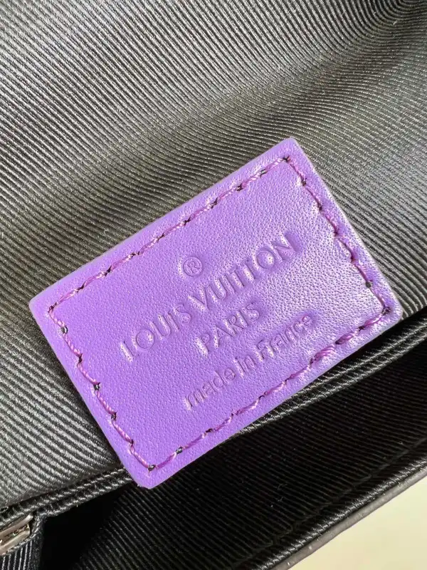 Aaa replica bags LOUIS VUITTON S-LOCK VERTICAL WEARABLE WALLET