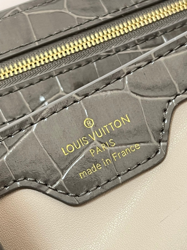 HOT SALE LOUIS VUITTON CAPUCINES BB